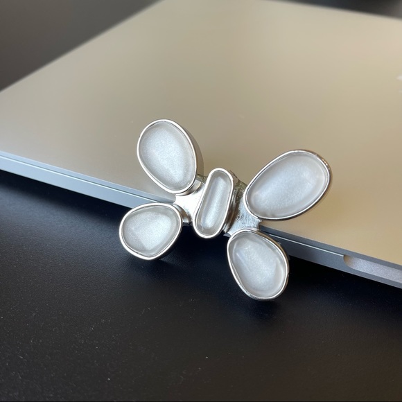 Vintage silver color butterfly abstract futuristic shape special Design brooch - Picture 6 of 11